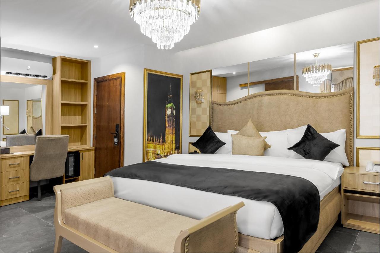 Villa Monument Hotel Aliayabiagba Eksteriør bilde